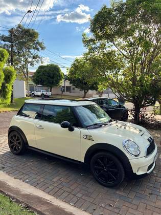 MINI COOPER 1.6 S 16V TURBO GASOLINA 2P AUTOMÁTICO MINI COOPER 1.6 S 16V TURBO GASOLINA 2P AUTOMÁTICO